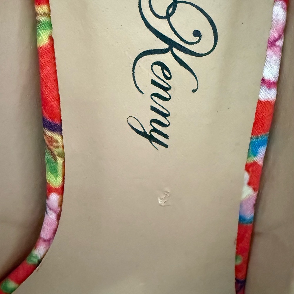 💖 Penny Loves Kenny Red Floral Pointed  Pumps with Multicolor Blooms - Picture 5 of 6
